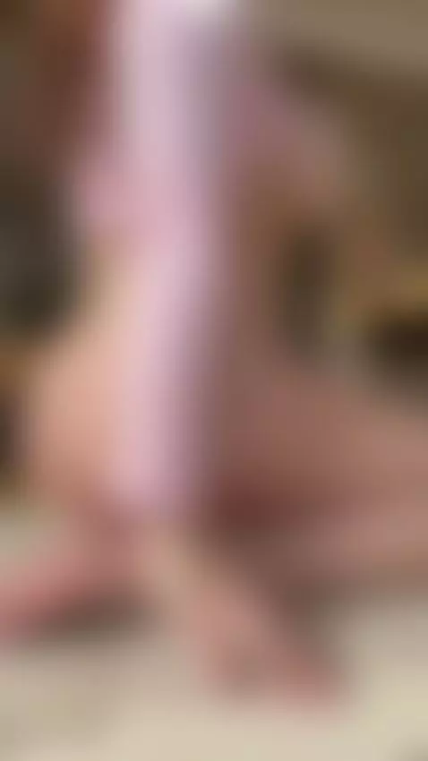 My movement thickens the air around me 💧💫 by patcyhot