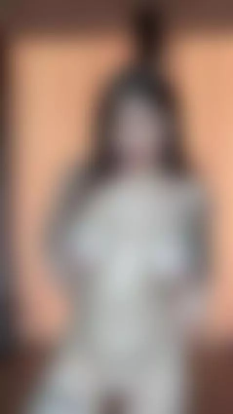 My skin glimmers in perfect quiet 😈💧 by patcyhot