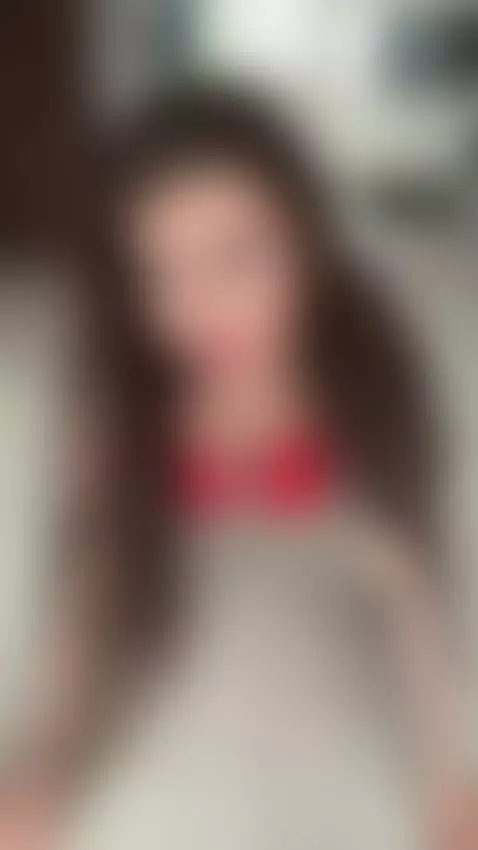 The air settles between my shoulders 😏🔥 by patcyhot