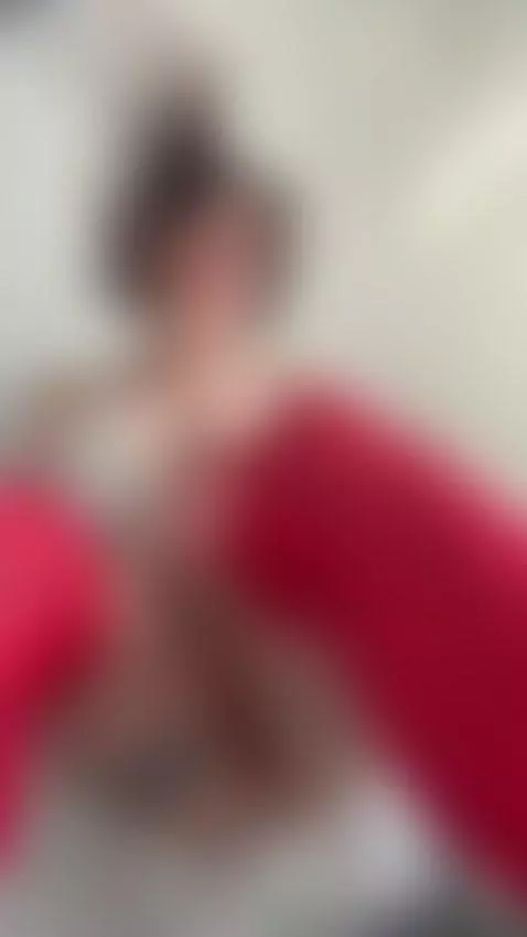 My fingers were busy in this one 💦🖐 by patcyhot