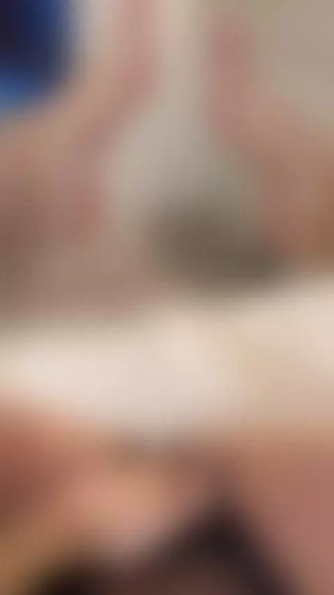 I'm a teen who loves to get fucked by riyamaa