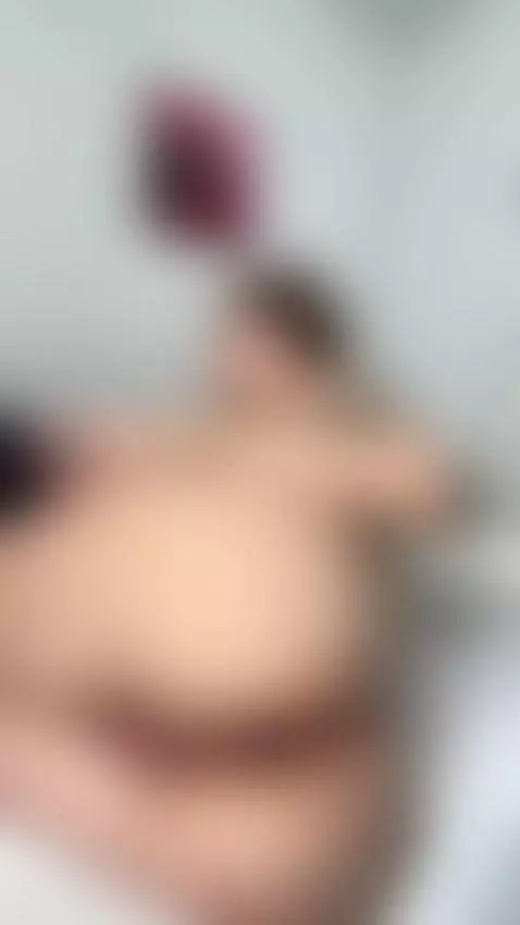 rub my wet pussy with this dildo because boredom on the bed ... by riyamaa