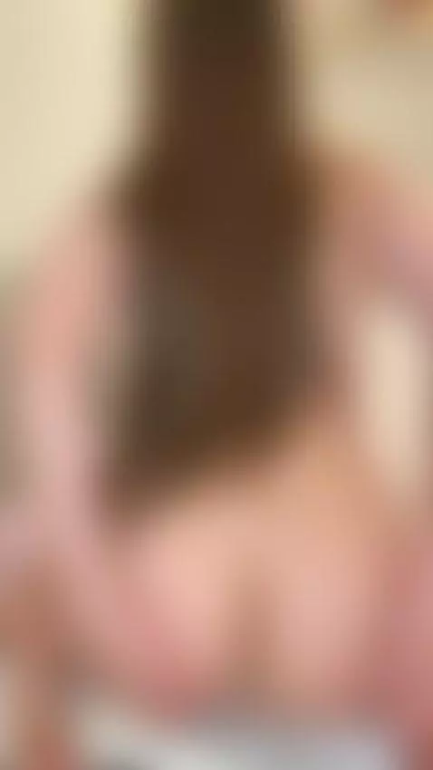 I badly want to be fucked from behind now by alisamiracle