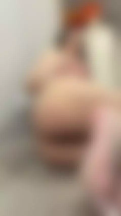 I'm a teen who loves to get fucked by alisamiracle