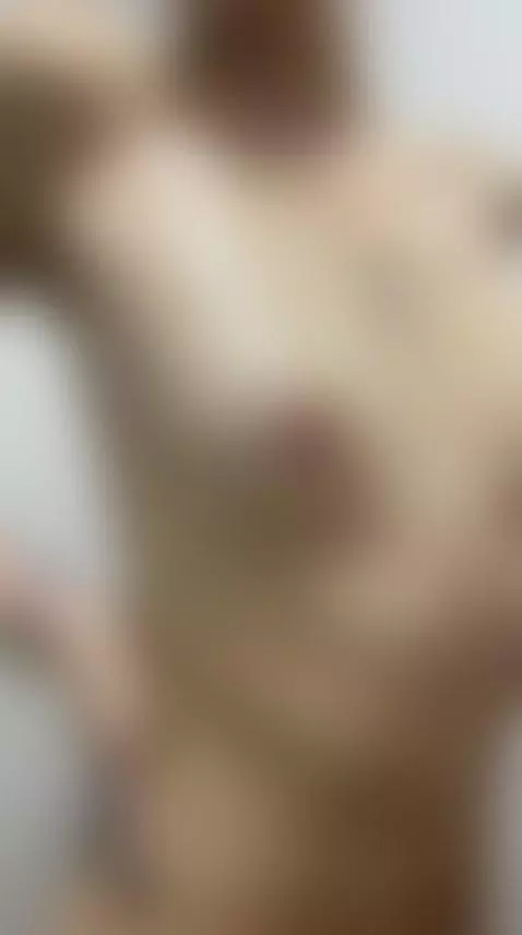 Would you like to shower with me? https://es.chaturbate.com/... by soyrossiiehunt