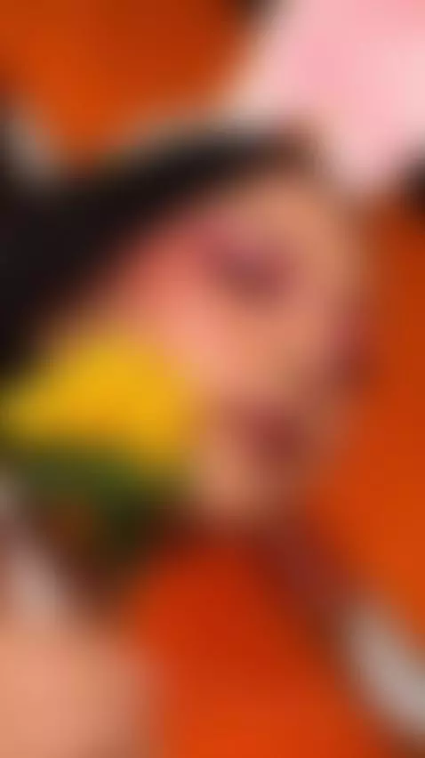 I'm in that mood where everything flows... come to my living... by kataleyablazze