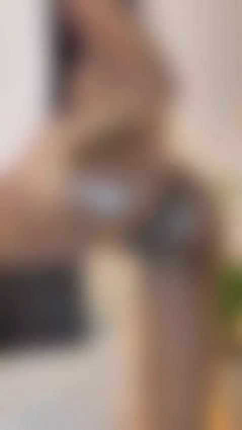 come here and spank my ass by emely-deluxe