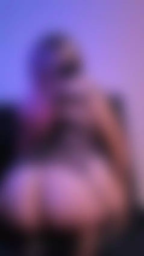 Would you like to have this fat ass on your face? 👻🖤 Let's k... by vixeneffy