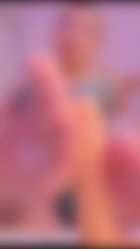 My feet feel warm🤫🤭 by bunnyblush1