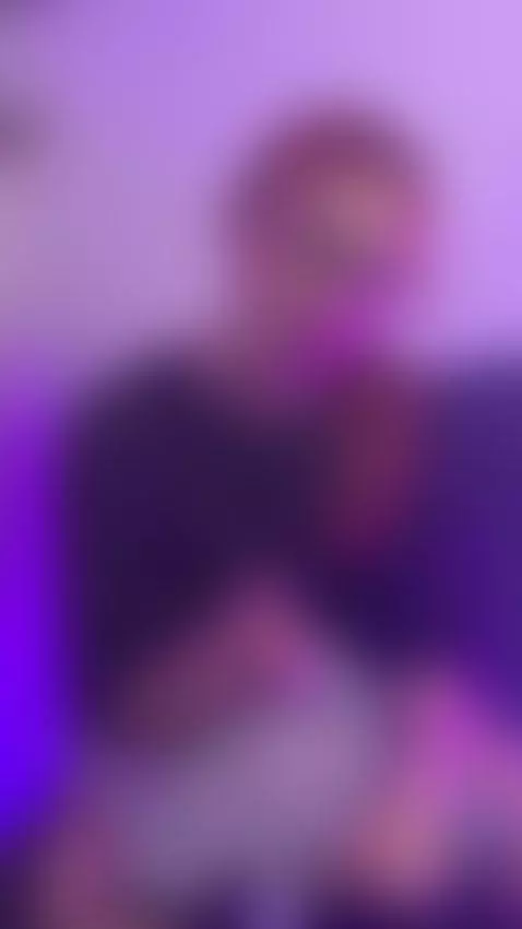 🫣🙄 by honeybitee