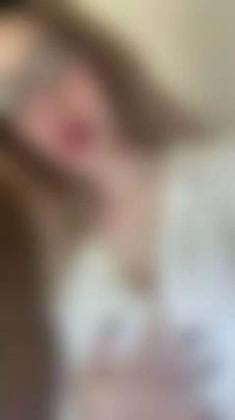 😏Golden mane framing my horny face 💦 Unlock OF by chloerayx