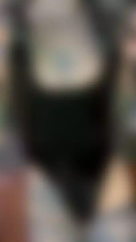 🔞Tattooed redhead spreading wide 🍑 Join my OF by blazedbrat
