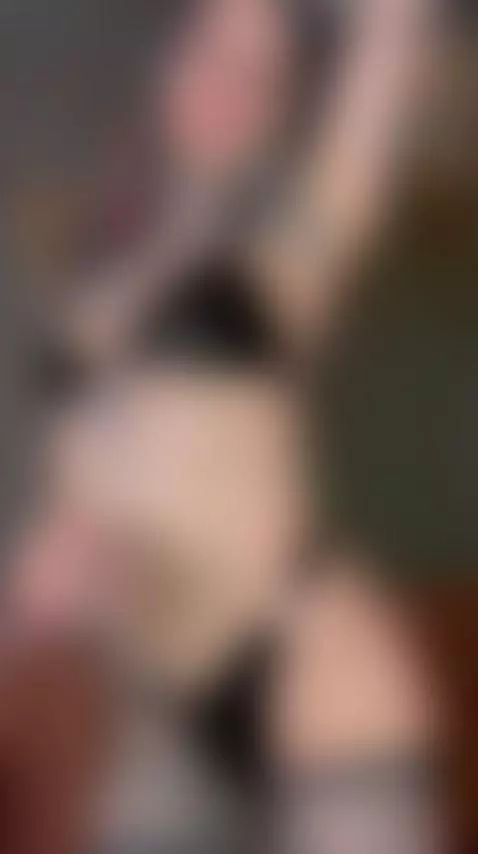 🍑Redhead’s big juicy ass in leather harness 😈 Exclusive OF by blazedbrat