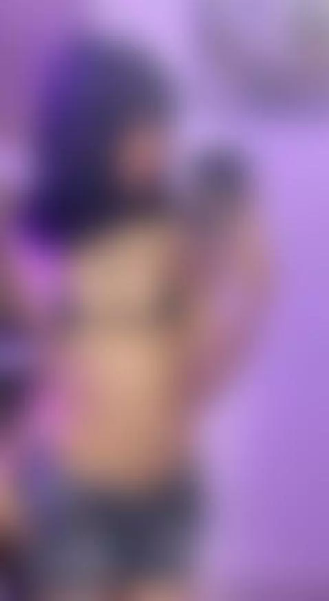 Do you like goths or do you like me? by sukydoll