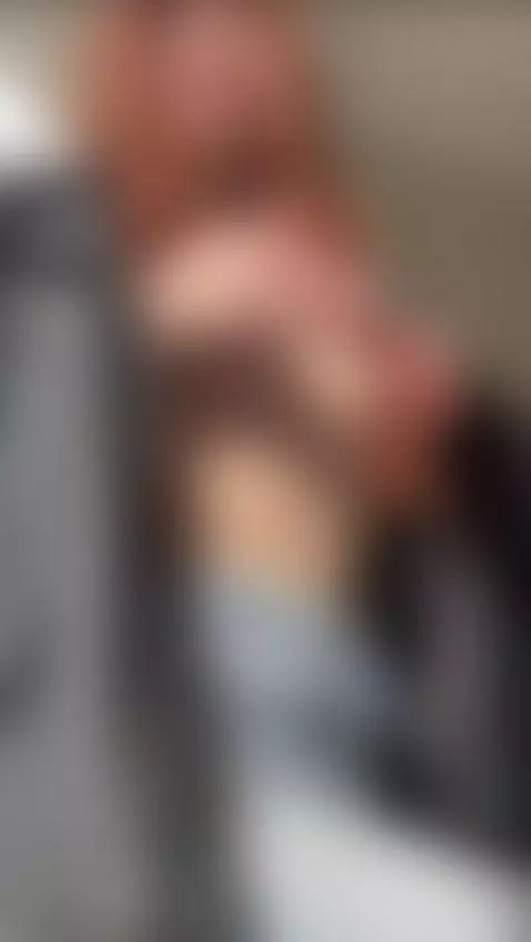 Slow hip dance just for you… Subscribe and enjoy the show 🔥 by ellahughesy