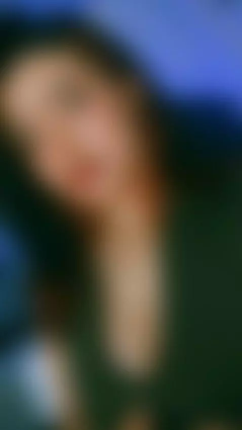 Just one look… that’s all I ask 😈💋 by dakotalee11