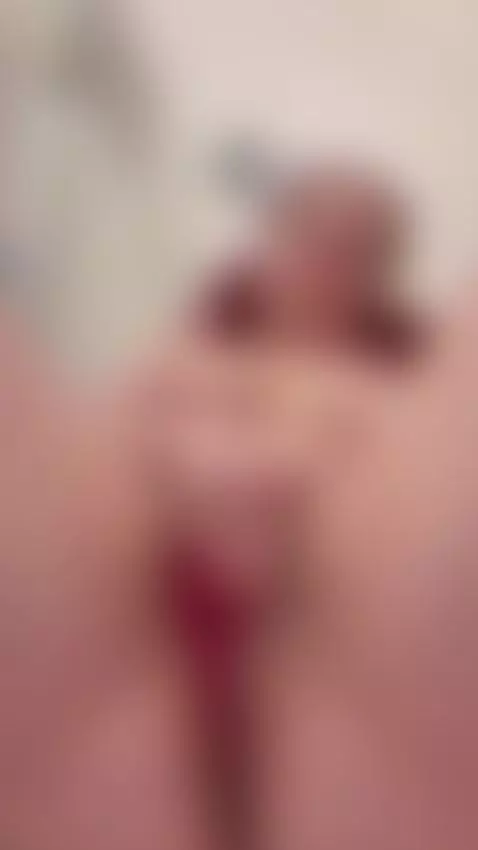 This 8 minutes of finger and dildo play ends in a huge gushi... by amberluxxe