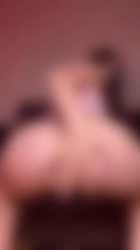 💋This sexy brunette is dripping and ready 🔥 Join OF by ellieelthie
