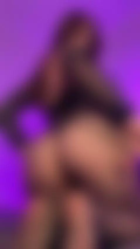 😈Brunette with long hair stuck to skin 🍆 Unlock OF by ellieelthie