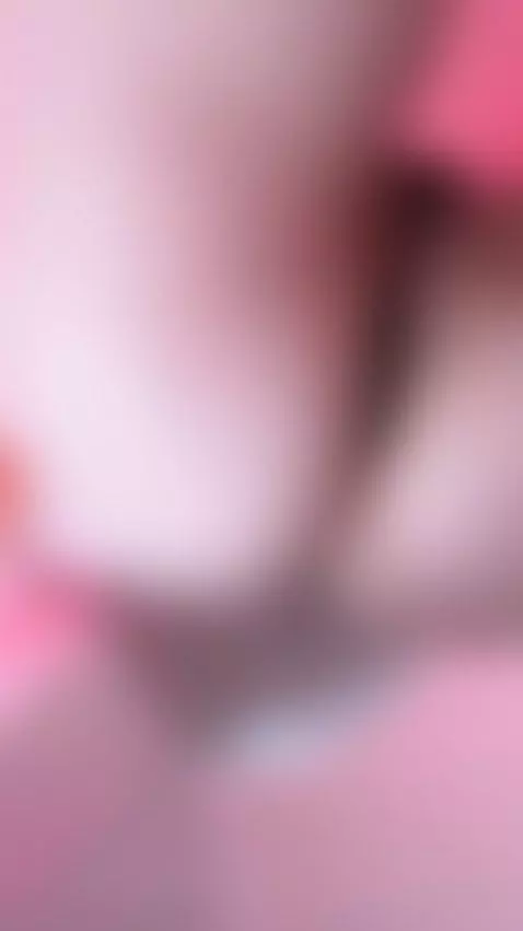 😈This sexy brunette craves your hands all over her body 🍆 Jo... by ellieelthie