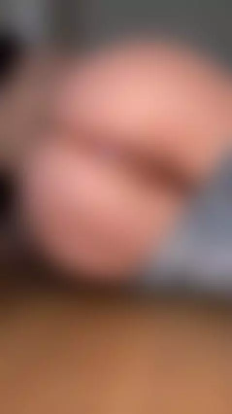 😈This seductive brunette needs to be fucked hard tonight 💦 S... by ellieelthie