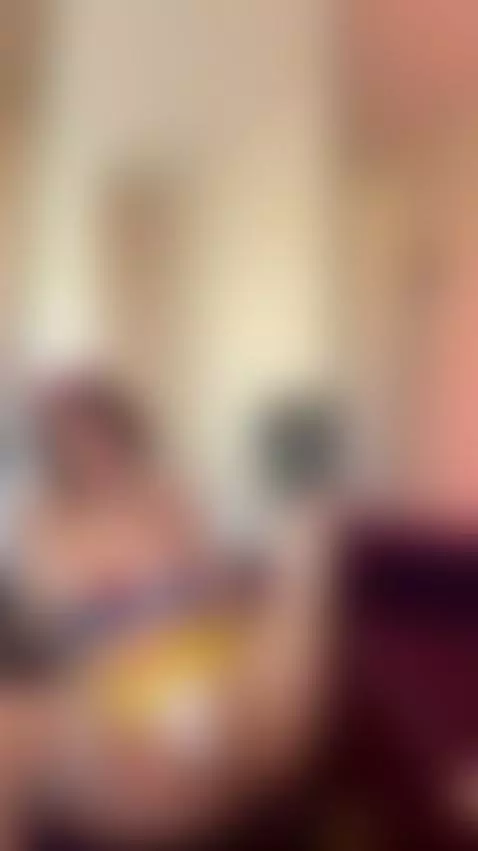 💦Hot brunette leaking down her thighs 🔥 Unlock OF by ellieelthie