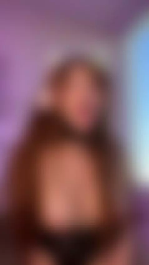 🍆Brunette mouth open moaning 😈 On OF by ellieelthie