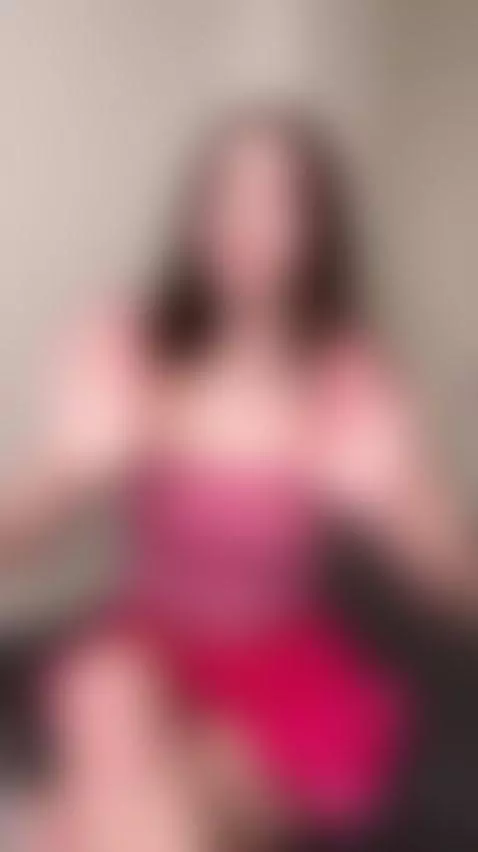 💋Seductive brunette dripping with anticipation 🔥 Subscribers... by ellieelthie