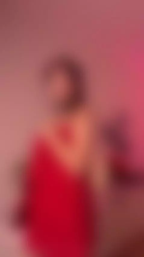 💋Beautiful brunette with long dark hair and horny eyes 🔥 Unl... by ellieelthie