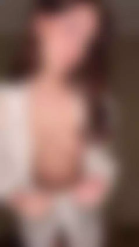 Mmm, waiting for you naked 💋 Subscribe to OnlyFans 🔥 link in... by ellieelthie