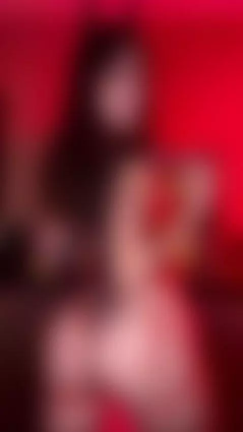 Hot flame, strong attraction — check out her OF ❤️‍🔥 by ellieelthie