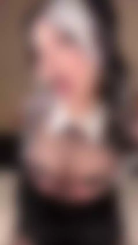 Everything begins right now on OnlyFans 😈 by ellieelthie