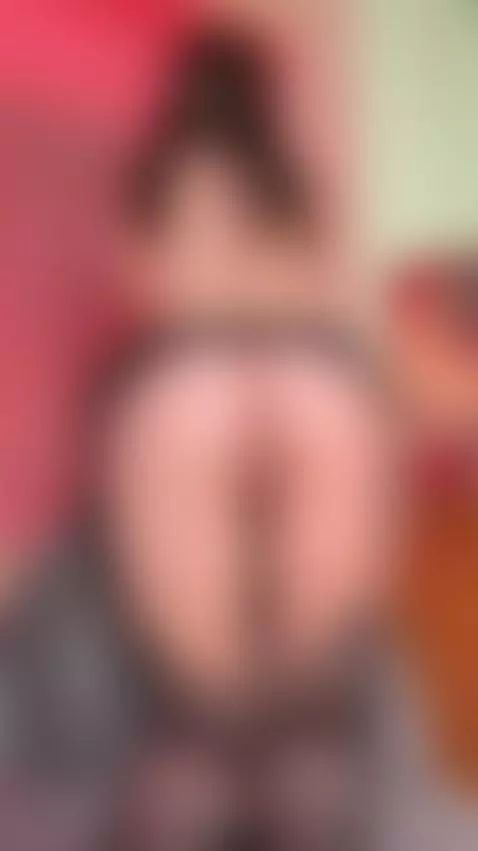 💦Seductive brunette trembling hard 😈 See my OF by ellieelthie