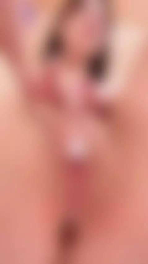 😏Brunette framing her horny face 💦 Unlock OF by ellieelthie