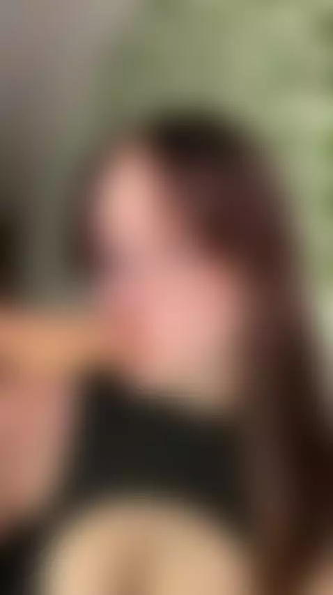 😈This sexy brunette begging to be filled 🍆 See OF by ellieelthie