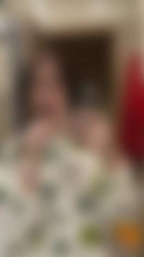 🔥Brunette running hands over her curves 💦 Exclusive OF by ellieelthie