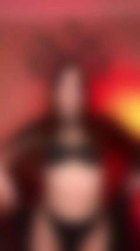 💋Seductive brunette dripping with anticipation 🔥 Subscribers... by ellieelthie