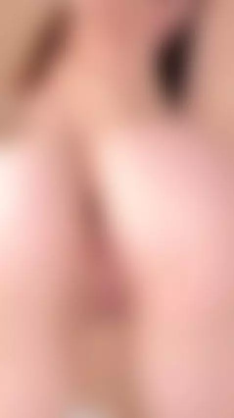 🍒Brunette hard nipples visible 😏 Unlock OF by ellieelthie