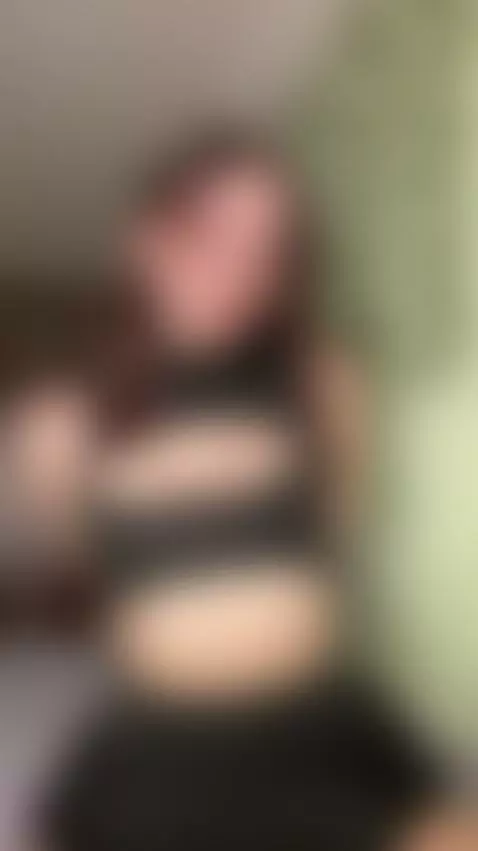 💋Seductive brunette dripping with anticipation 🔥 Subscribers... by ellieelthie