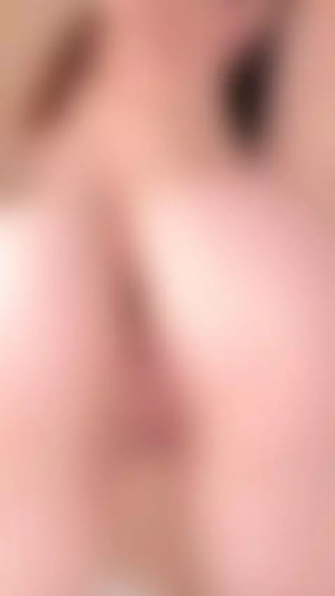 😈This seductive brunette needs to be fucked hard tonight 💦 S... by ellieelthie