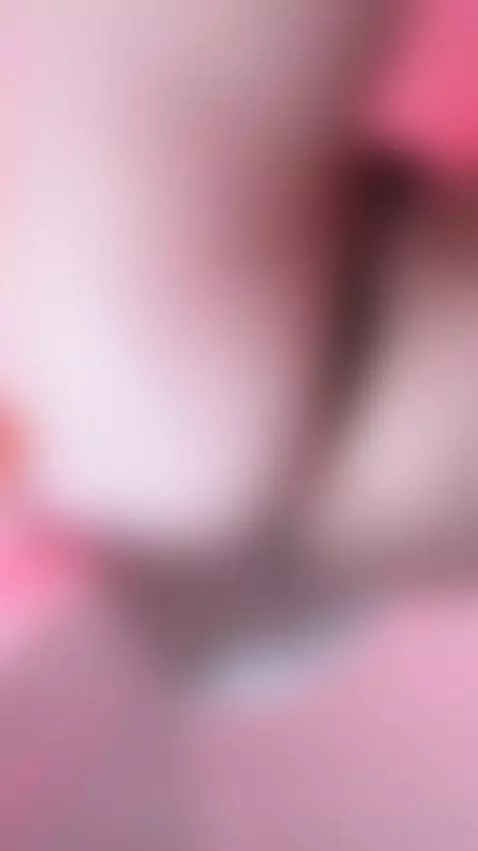 🔥Brunette grinding her hips slow 🍑 Unlock OF by ellieelthie