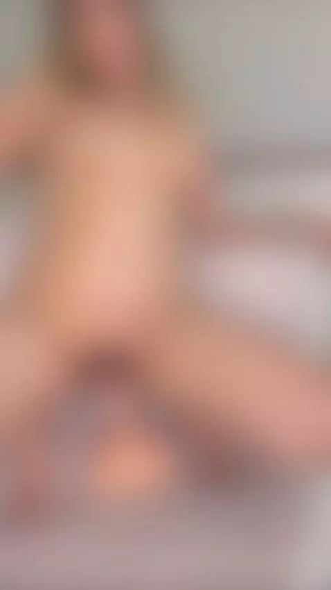 Give me some of your milk and I'll give you some of mine 🍼
F... by stacy-rosse