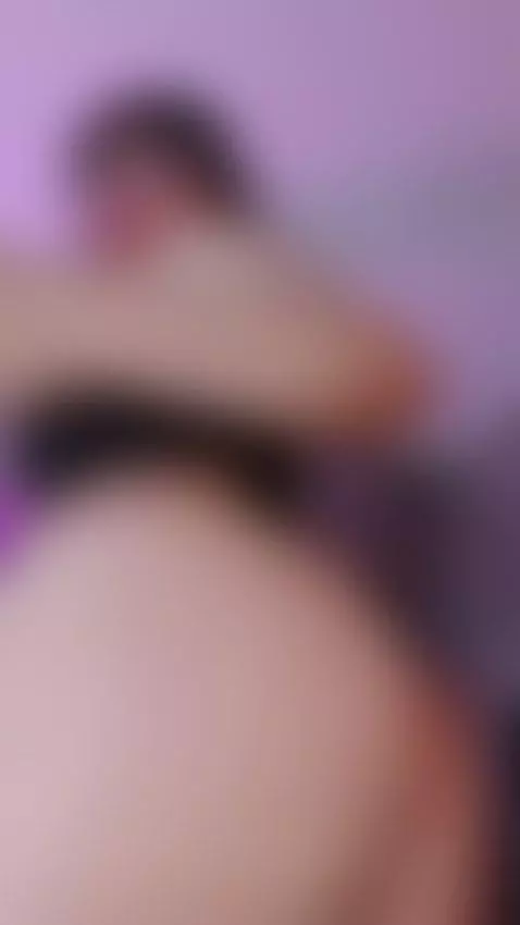 I like to move my ass and spank it by hankmelodi