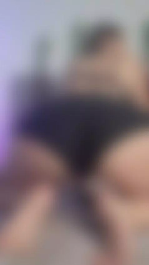 Sensual ass ready and online now by julietasnoow