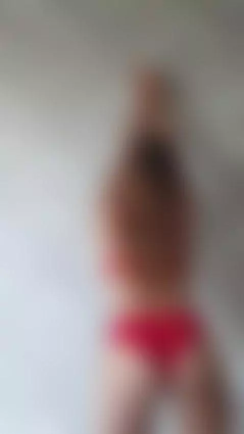 Can I convince you to run your tongue all over my body by annamilk