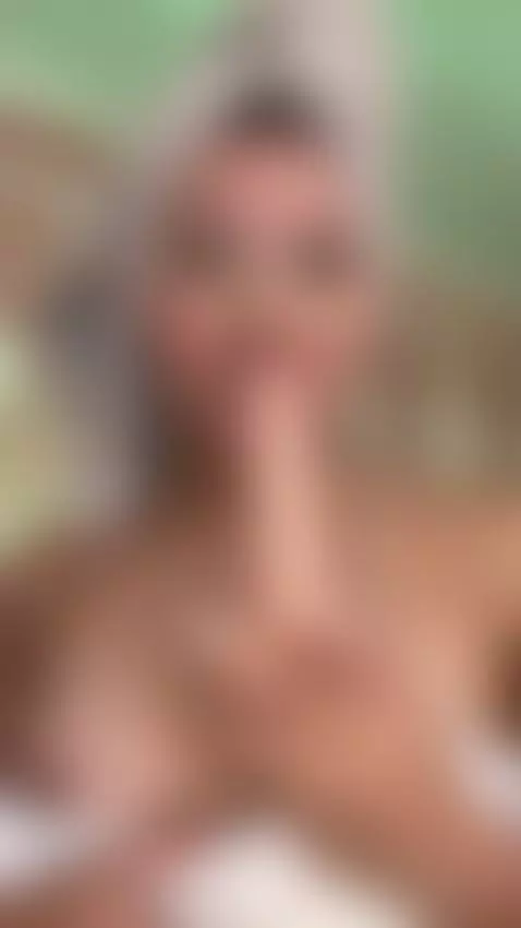 Let me lick your cock! by samanthasain