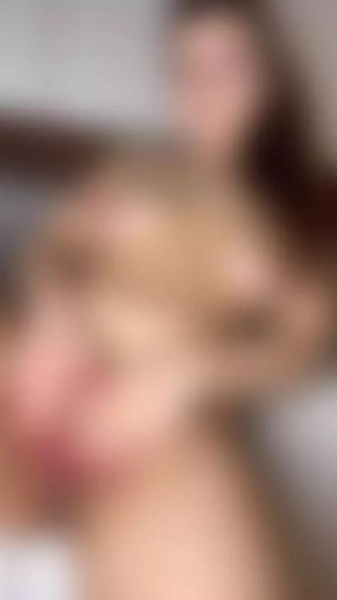 Thick wet chubby natural pussy lips & the sweetest big areol... by kyliefreya