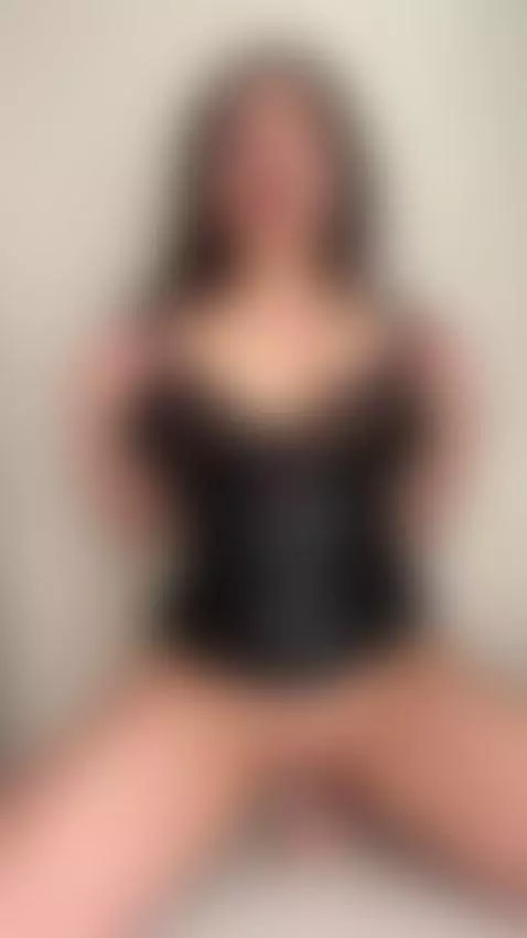 Huge natural boobs & juicy pink puffy pussy lips perfection ... by kyliefreya