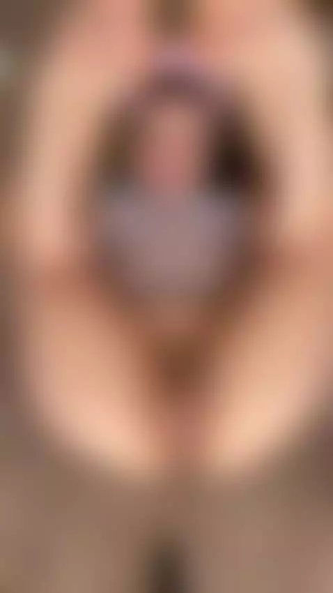 Masturbating my clit with big natural tits & big ass perfect... by kyliefreya