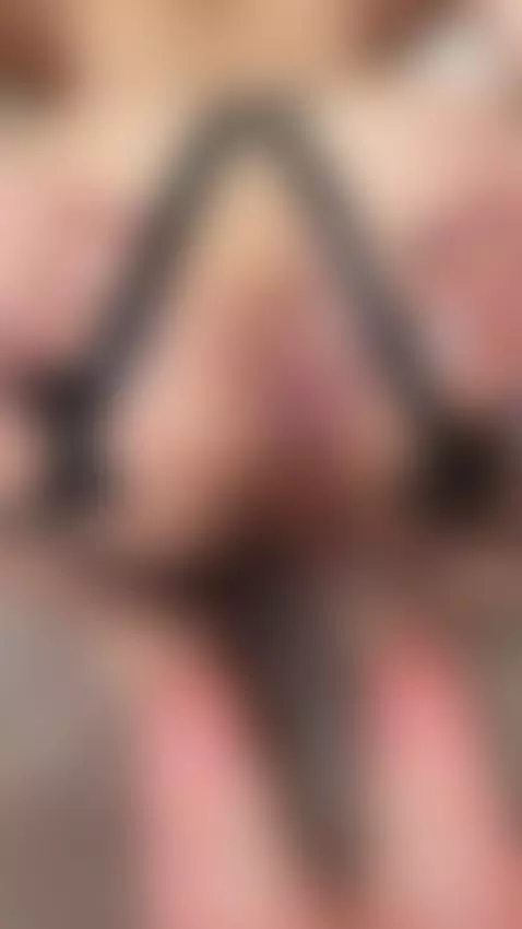 Thick big ass & big natural tits while clit fingering slow 🔥... by kyliefreya